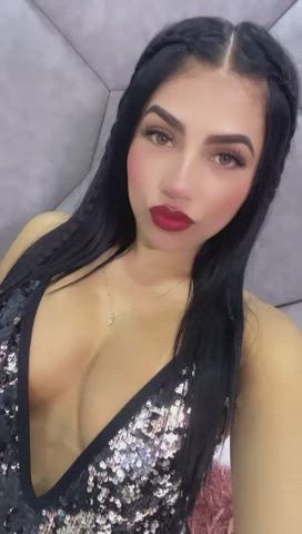 Big Tits Colombian Green Eyes Latina Nipples Sensual Webcam gif