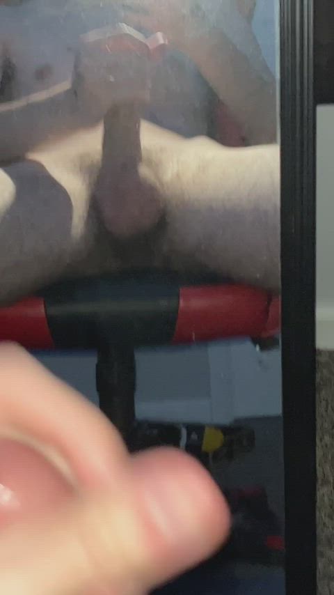 Hey I’m new dm me ;)