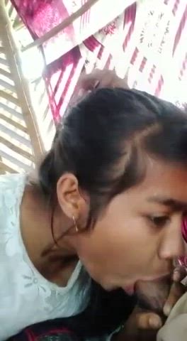 🔥🥰Horny village girl giving blowjob to her boyfriend [must watch] [link in