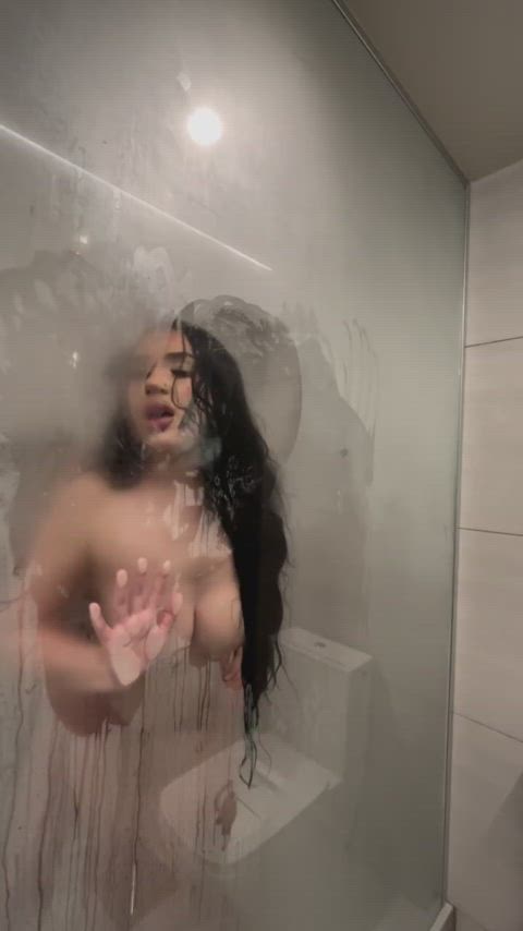 amateur big tits natural tits pinay gif