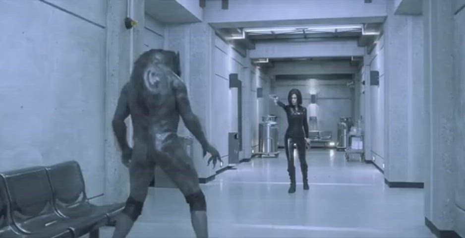 british celebrity kate beckinsale gif