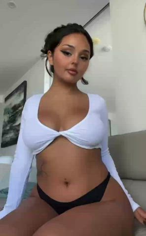 wanna play with them? 🤤