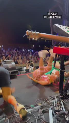 anitta ass dancing gif