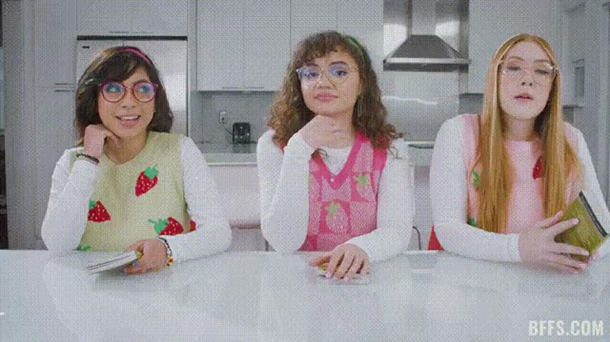 Hardcore Lesbians Orgy gif
