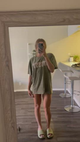 Anyone looking for a homebody gf who likes to fuck?