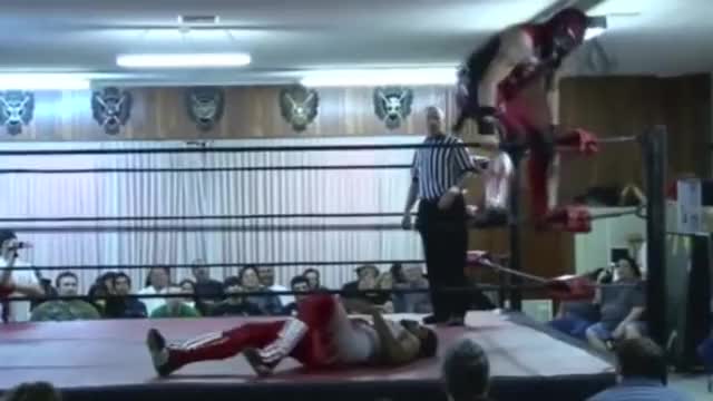 Showing Lucha