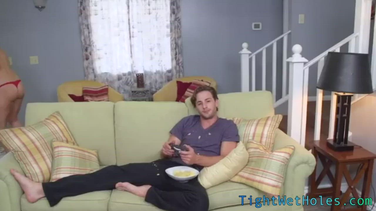 Hot Milf does housework naked