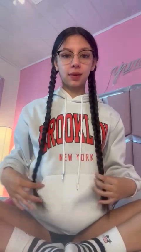 amateur feet feet fetish feet sucking latina petite socks stockings teen tiktok adorable-porn