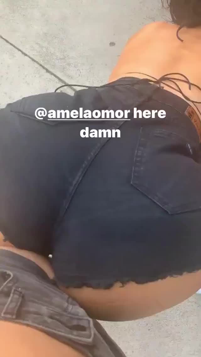 Twerk black shorts