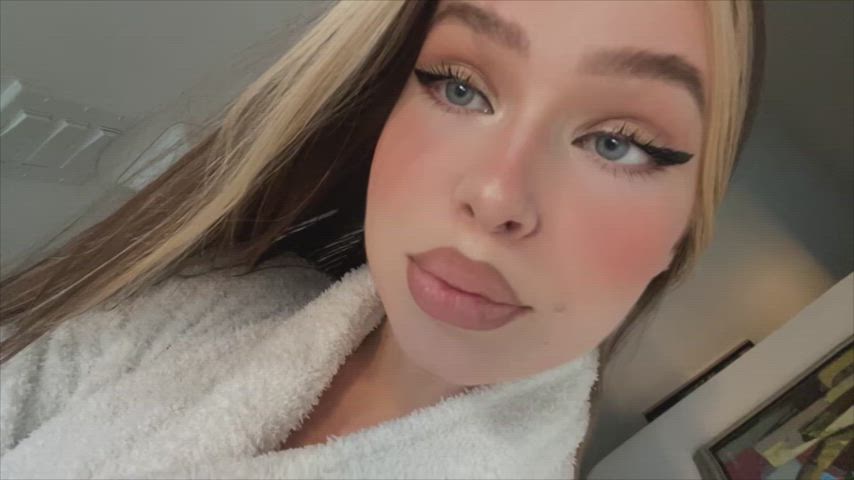 Big Lips & Tongue