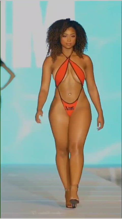 ass babe big ass bubble butt ebony natural tits walking gif