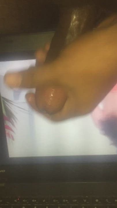 i wanna cum .... dm me for kik