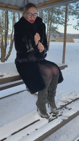 I need someone to fuck meeee