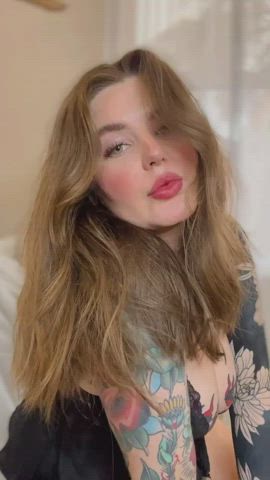 curvy thick r/girlswhoswallowcum gif