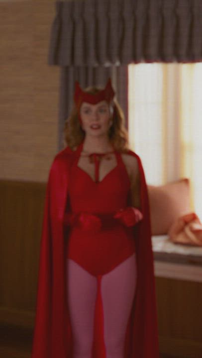 Elizabeth Olsen Tights gif