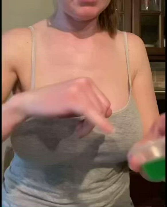 Do any of my Reddit followers into Jell-O shots? Or do you just want to see how this