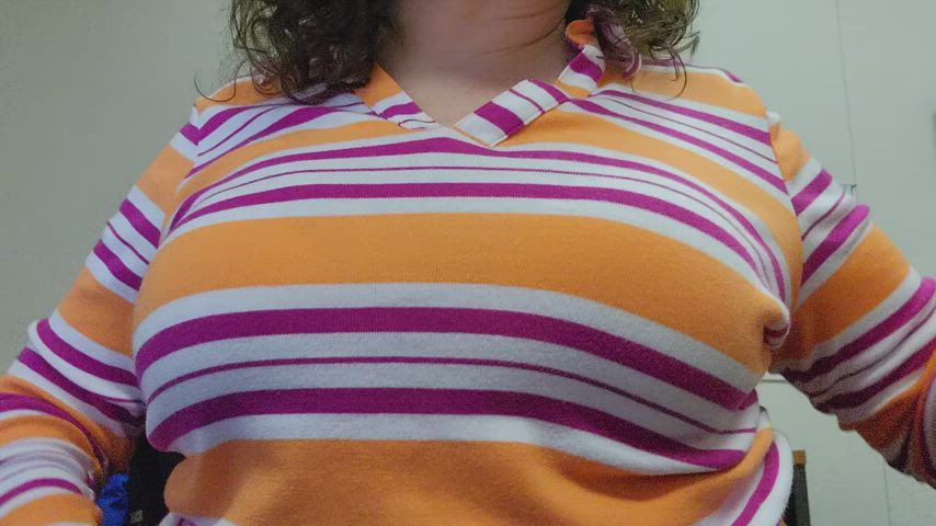 Hotwife mid-week boob drop