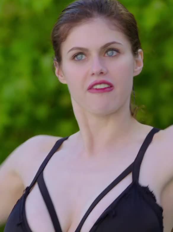 Alexandra Daddario funbags (The Layover)