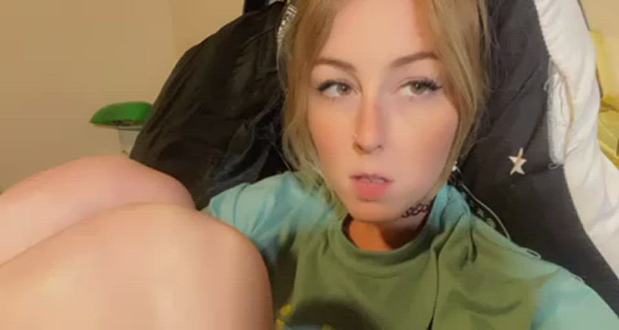 Just having some fun spreading open for you in bed [OC]