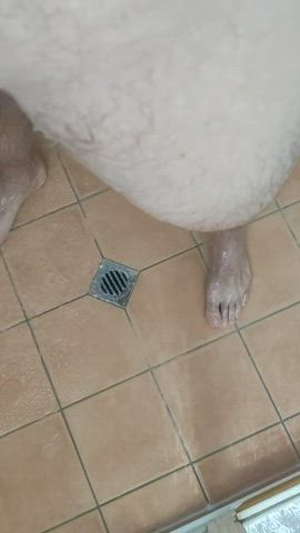 [39] Horny in the shower after the gym
