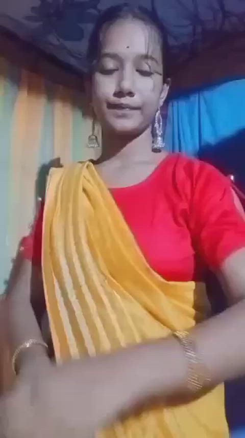 amateur asian big ass big tits desi ex-girlfriend exposed homemade indian teen gif