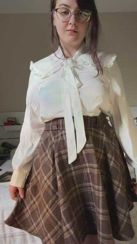 Imagine me walking in public with cum dripping down my thighs