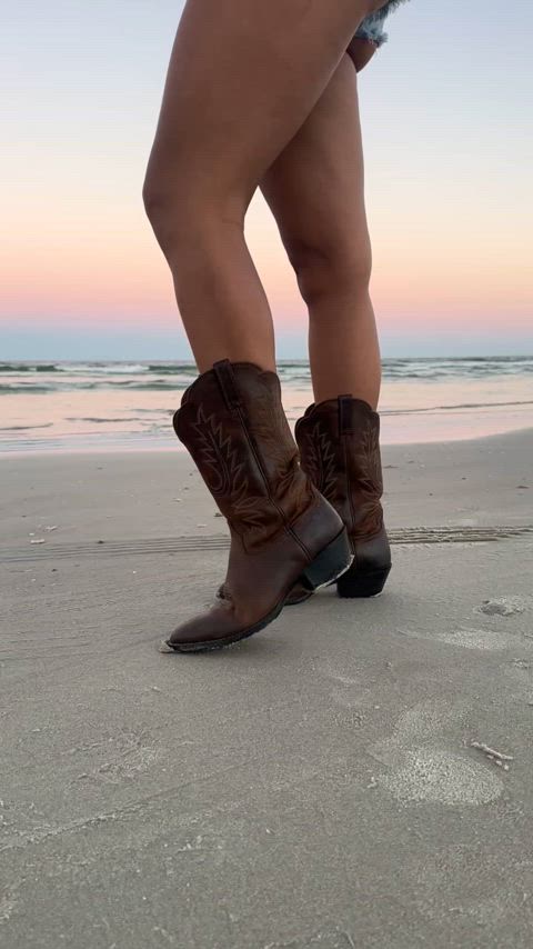 brunette bubble butt cowgirl legs long legs petite slut thick thighs thighs gif