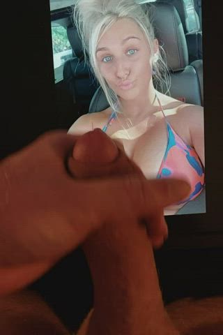 Love cumming on blondes