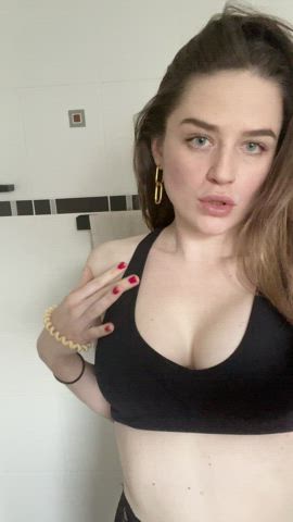 amateur babe boobs brunette homemade onlyfans tits gif