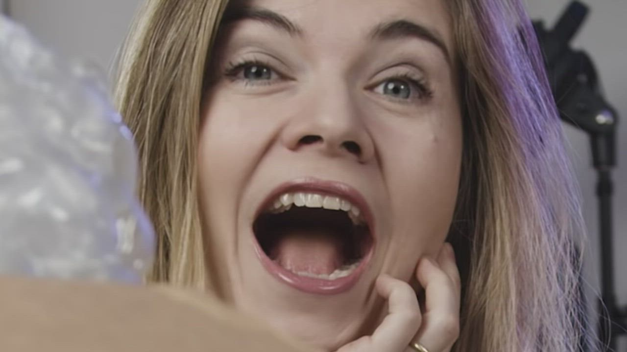 Close Up Loop Tongue Fetish gif