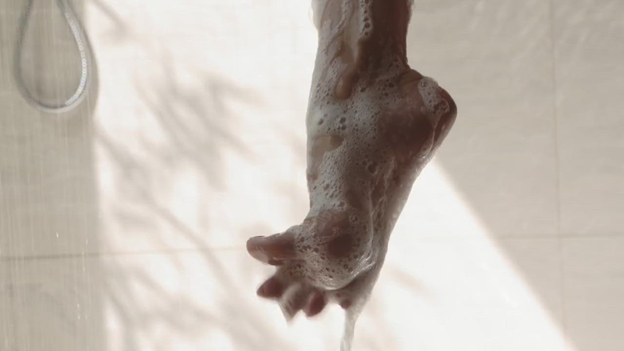 Big Dick Big Tits Blonde Feet Foot Fetish Footjob MILF Mom Toes gif