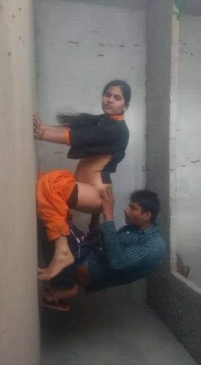 Oho ldki ki gaand me laund atka diya jor ki ldki ki awaz nikal gyi hindi m full video
