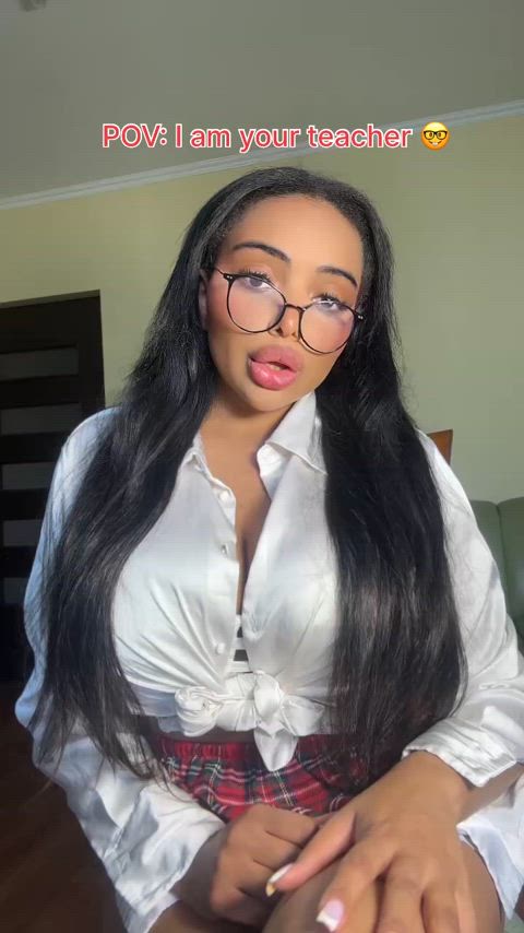 bbw big tits huge tits latina nsfw natural tits solo tiktok tits girls-with-glasses