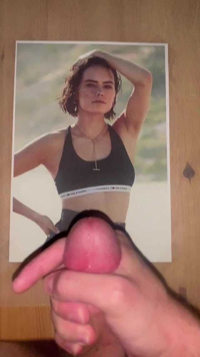 Daisy Ridley 11