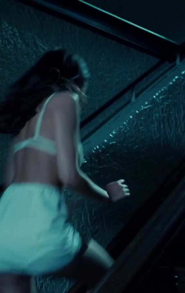 Victoria Justice - The Rocky Horror Picture Show Lets Do the Time Warp Again (2016)