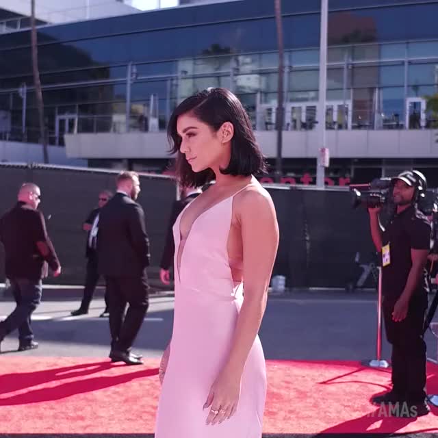 Slowmo Vanessa Hudgens