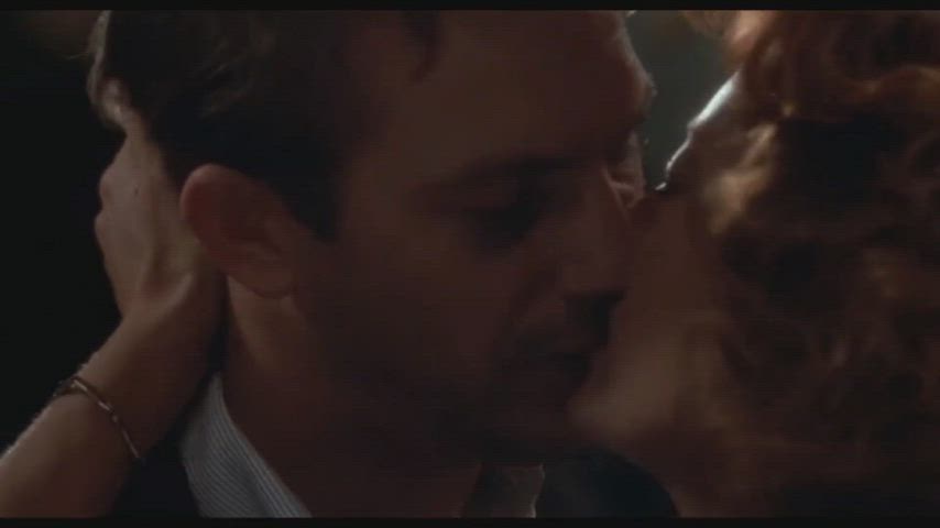 celebrity kissing milf gif