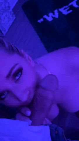 Sucking a thick one !!