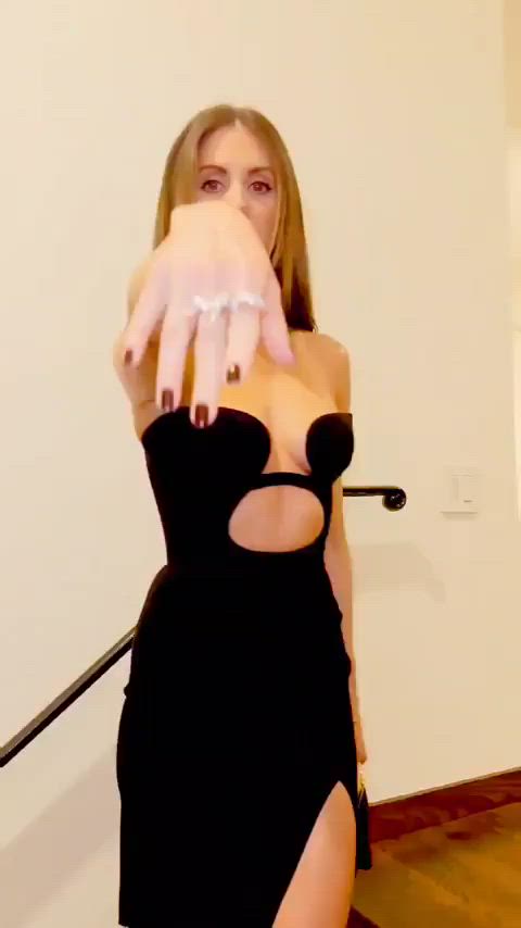 alison brie celebrity dress gif