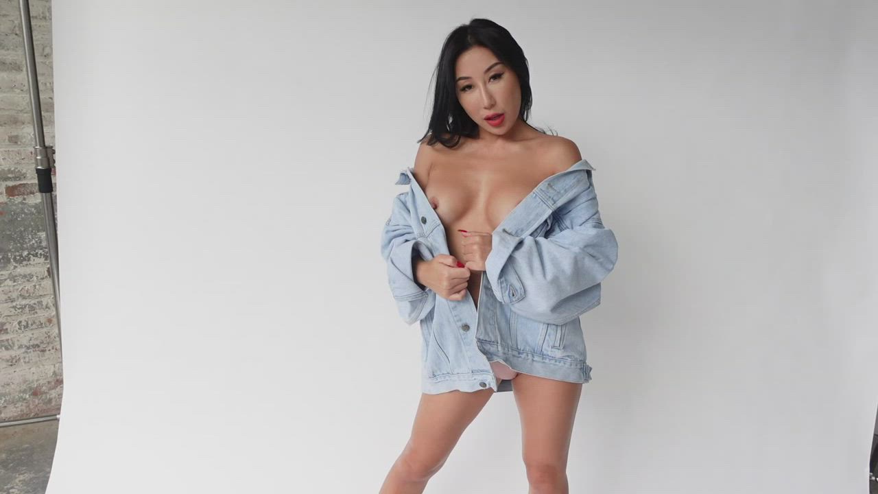 New Free Video Available on PornHub! Watch this photoshoot turn into me getting a