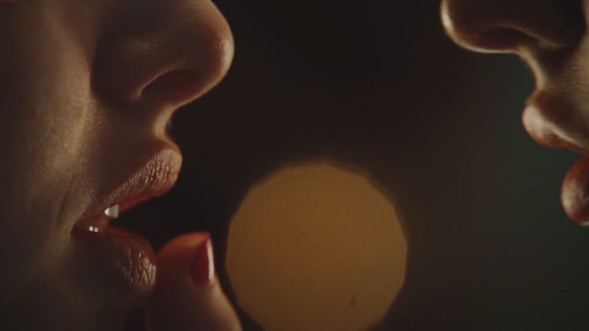 amanda seyfried celebrity close up kissing lesbian lips megan fox movie tongue gif