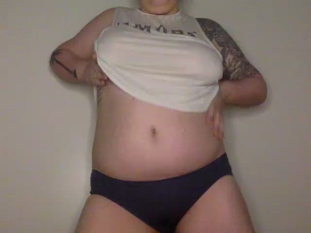 tattooed former stripper back in the game