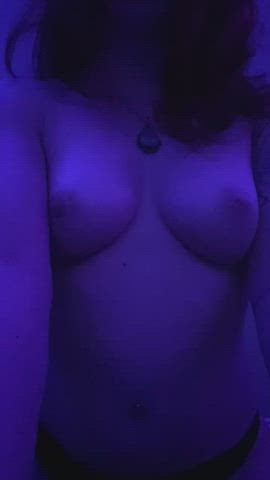 Alt Boobs Goth Pale Teen Tits gif