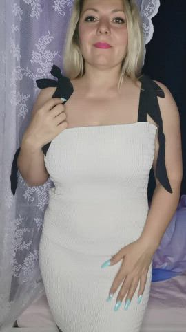 im just your average modest married next-door mom.... but im horny af