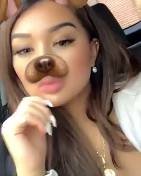She is absolutely stunning and I loveddd the look she did today she’s so cute.??