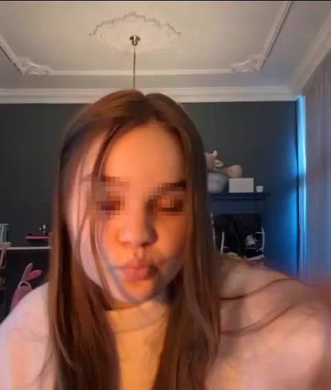 You dont even deserve to see pretty eyes, small dicked loser.