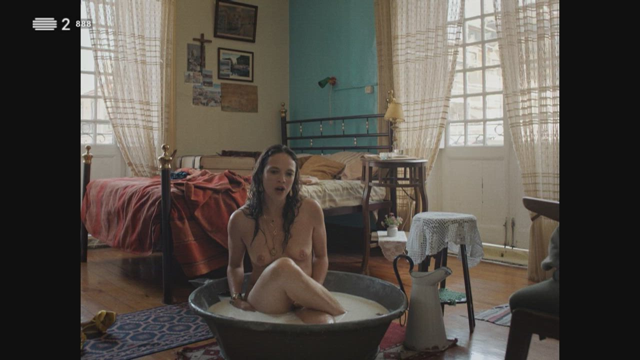 Portuguese Sensual Shower gif