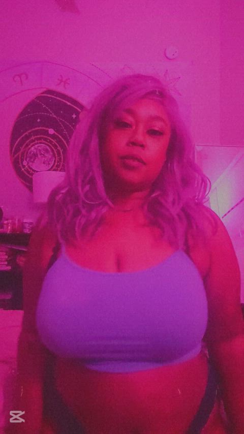 boobs ebony thick amateur-girls gif