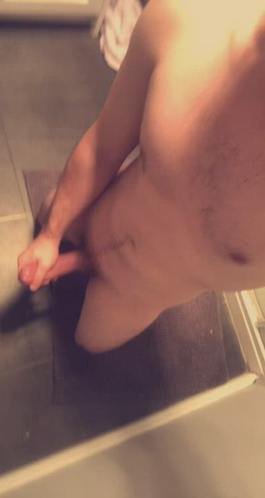 Nearly missed getting it on camera. Just needs to be on someone