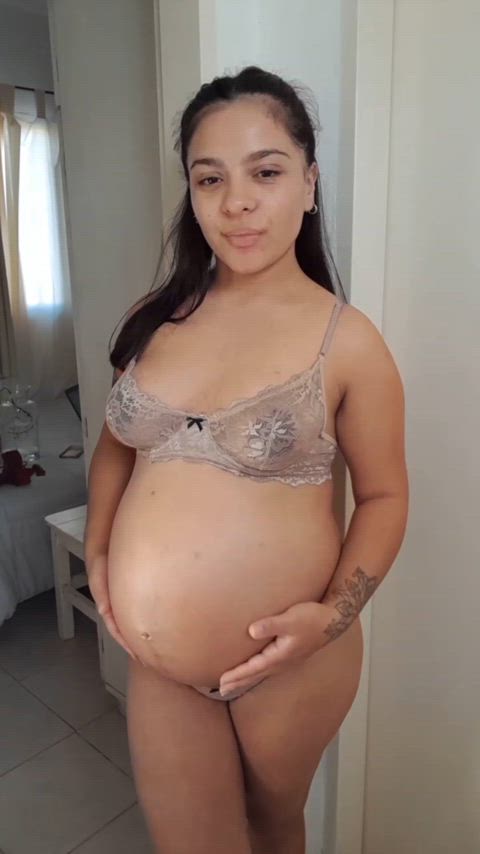 19 years old latina pregnant belly pregnant-porn gif